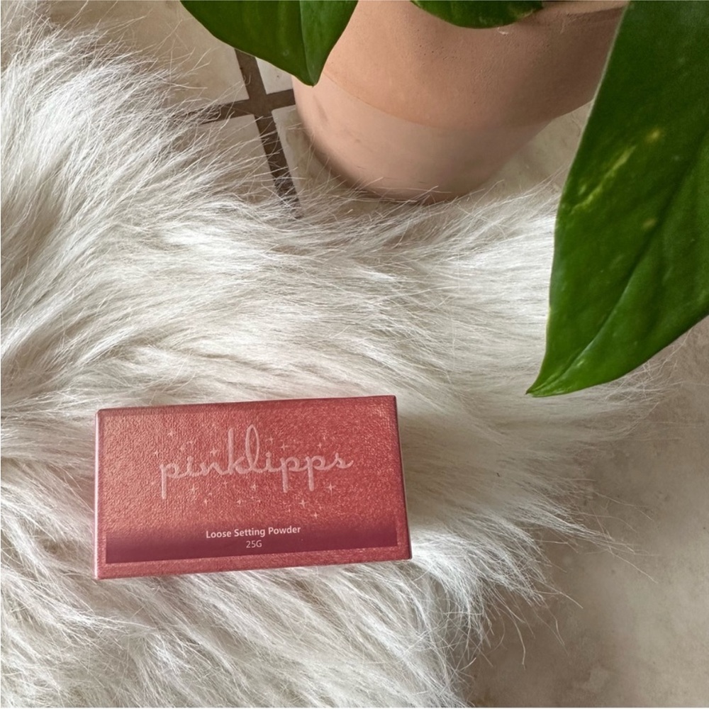 Pink Lipps Loose Setting Powder